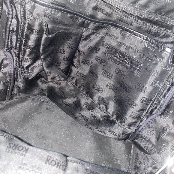 Micheal Kors leather black backpack - Picture 5 of 7